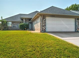 1105 David Rd, Moore, OK 73160