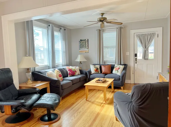 (undisclosed Address), Charleston, SC 29407