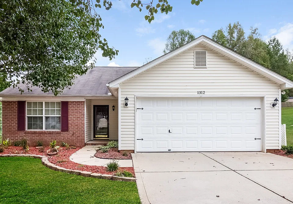 1312 River Run Rd