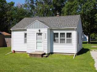 602 Home Acres Ave, Evansdale, IA 50707