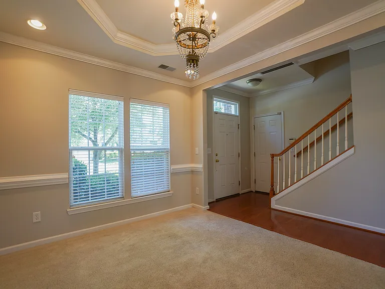 6021 Queens Walk Ct — Photo 17