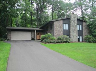 140 Lyn Dale Dr, Butler, PA 16001