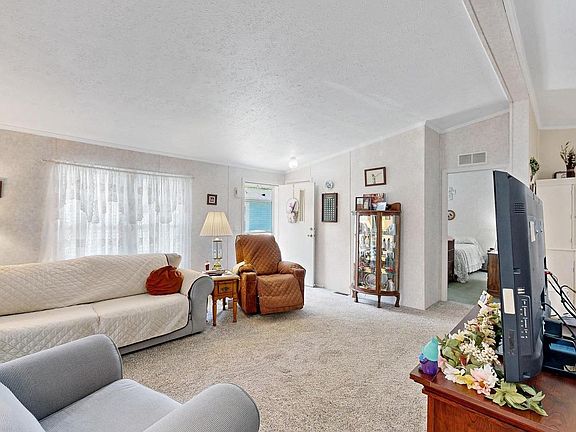 5th image of 34786 Breakers St