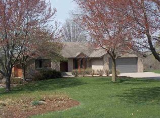 15228 E McNeal Rd, Monroe Center, IL 61052