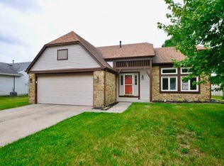 8582 Castle Farms Rd, Indianapolis, IN 46256