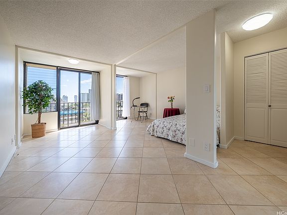 2nd image of 1561 Pensacola St APT 704