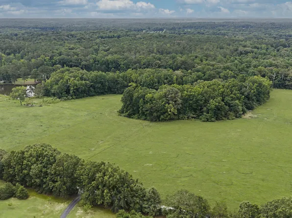 8 Mask Rd, Brooks, GA 30205