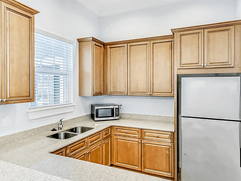 Cambridge Cove and Kathleen Pointe Apartment Homes — Photo 55