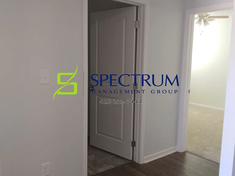 220 Greene Ln — Photo 6