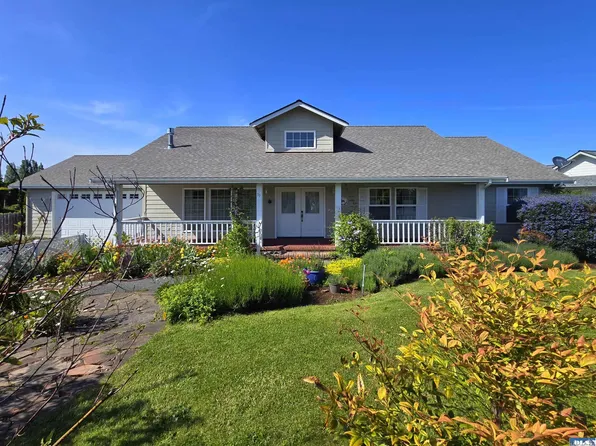 51 Cherrywood Pl, Sequim, WA 98382