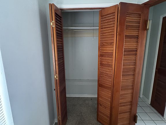 3rd image of 1578 NE 33rd St #S