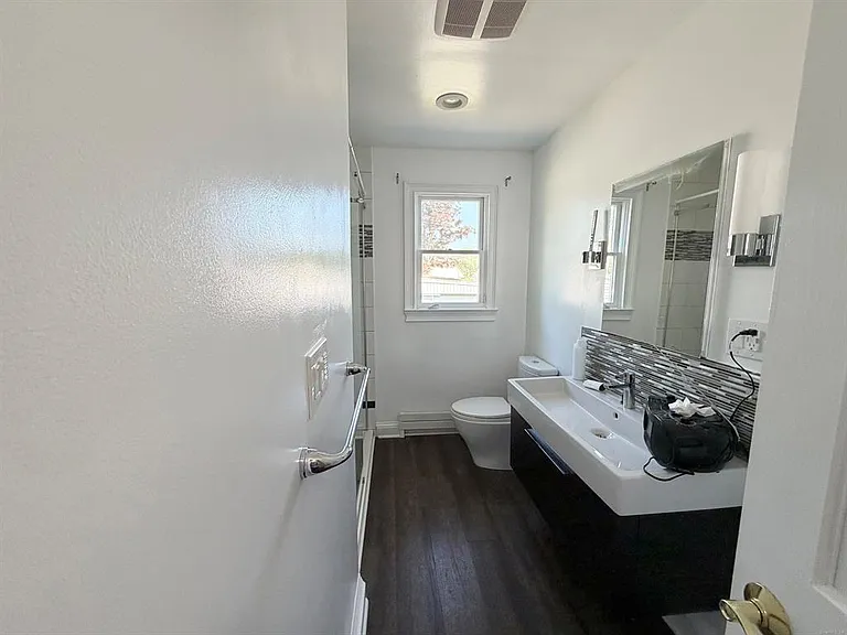 134 Albright Ave — Photo 10
