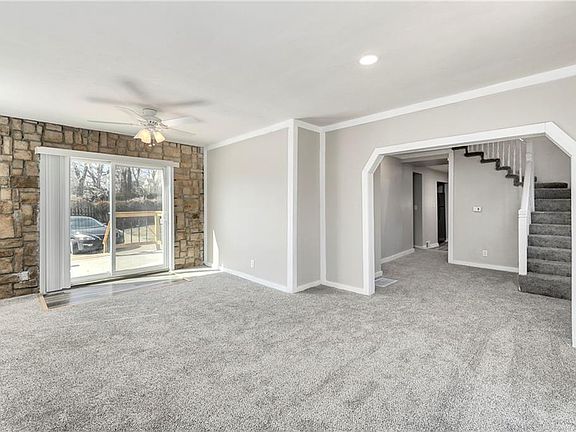 3rd image of 3700 Wood Ave