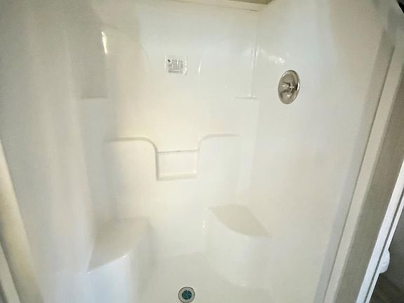 5th image of 38 Griffin Rd