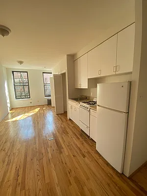 Rented by Bond New York | media 1