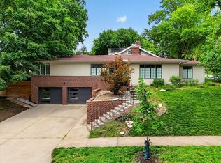 1624 W 50th St, Kansas City, MO 64112