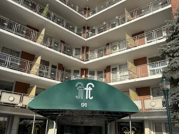 91 Strawberry Hill Ave APT 624, Stamford, CT 06905