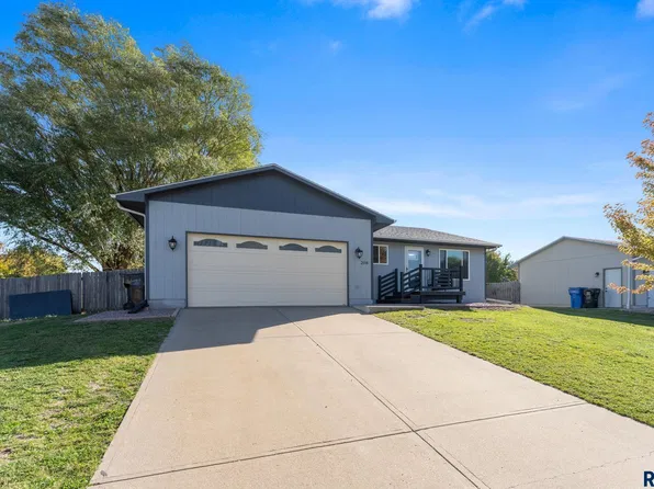 208 N Steven St, Worthing, SD 57077