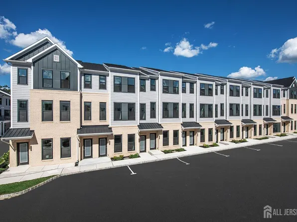 1003 Greenwich Dr, Princeton Junction, NJ 08550