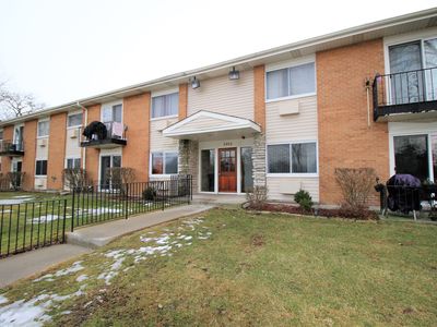8864 Northshore Dr APT 1C, Des Plaines, IL, 60016
