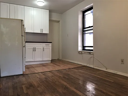 Rented by RBM Management | media 21