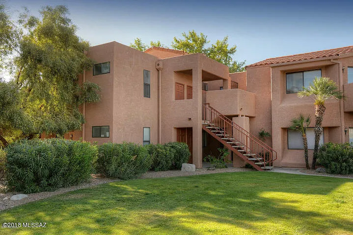 2 bed, 2.0 bath, 1164 sqft, $1,800 — Photo 2