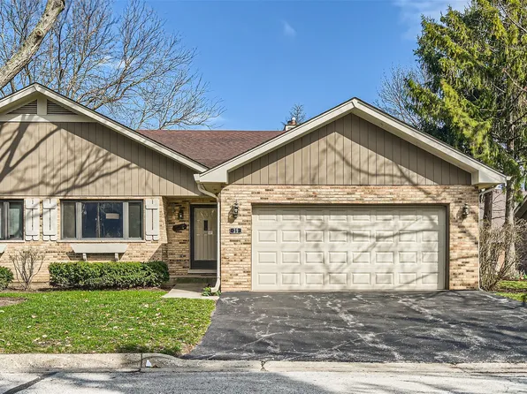 39 Chelsea St, Bloomingdale, IL 60108