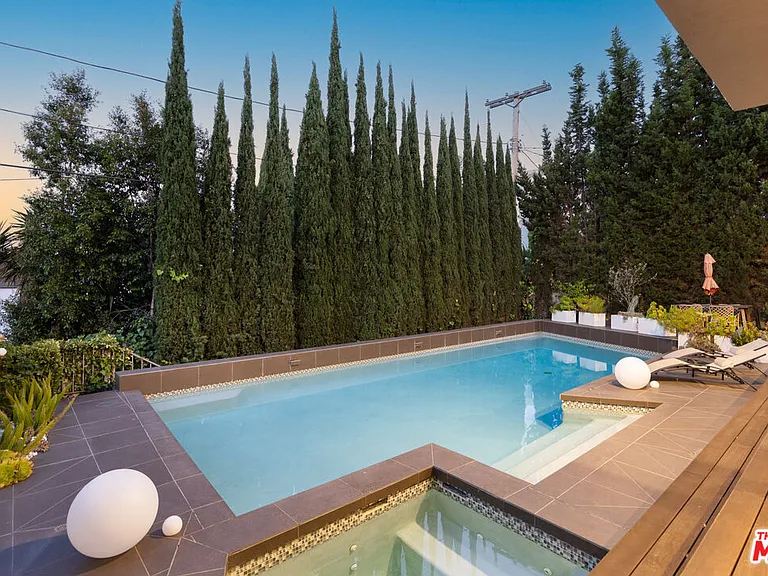 1256 Beverly Green Dr — Photo 37