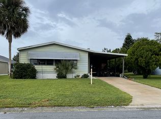 709 Rose Apple Ave, Lady Lake, FL 32159