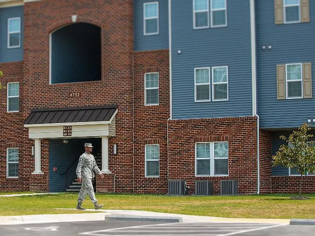 Reece Crossing Unaccompanied On-Post Housing — Photo 24