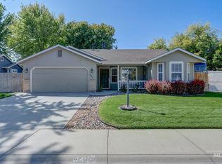 985 W Greenhead St, Meridian, ID 83642