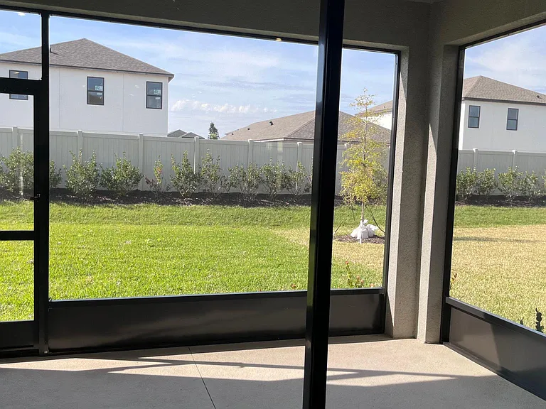 15237 Shady Palms Ln — Photo 11