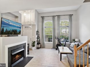 4461 Beacon Grove Cir #A-703a, Fairfax, VA 22033