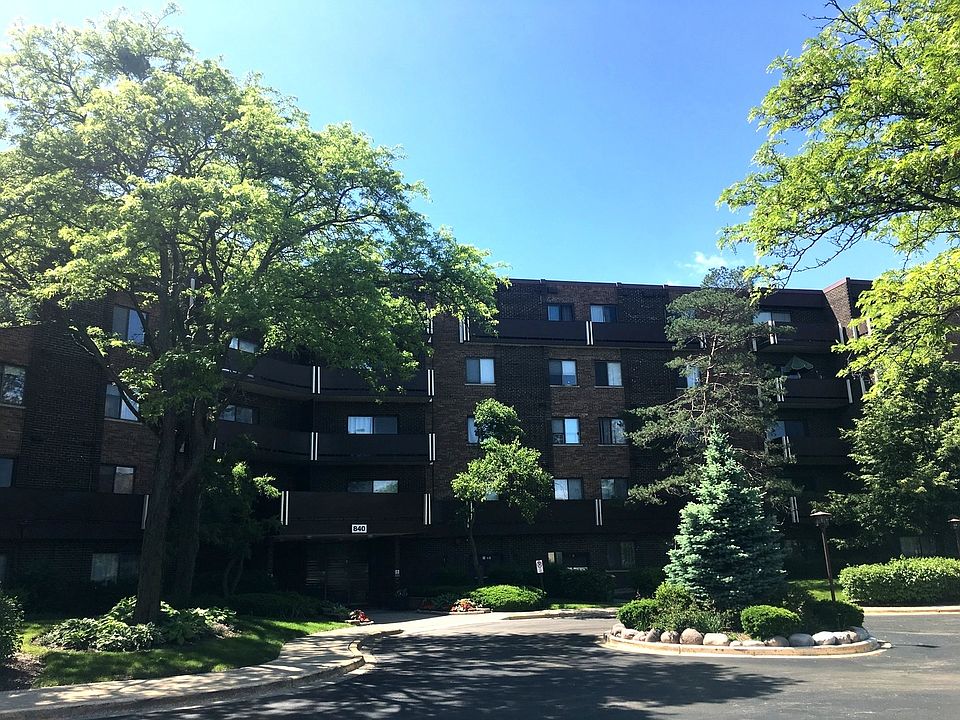 1st image of 840 Wellington Ave Unit 201