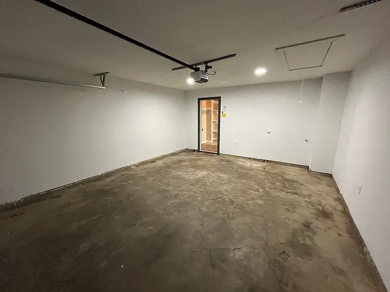 300 Ocean Dr — Photo 21