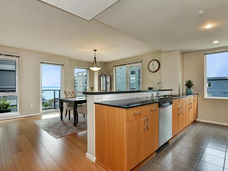 81 Clay St #621 — Photo 11