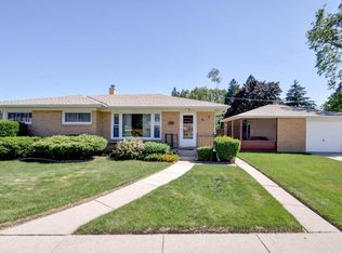 2705 Westwood Dr, Racine, WI 53404
