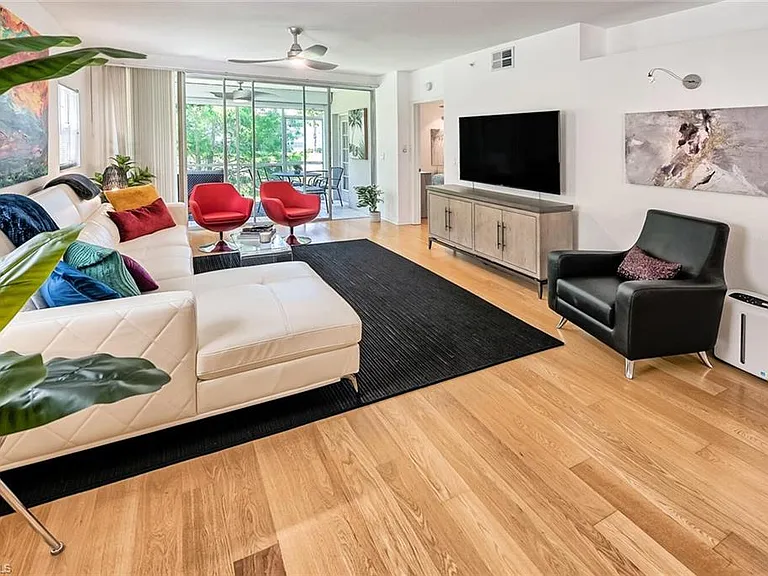 6910 Satinleaf Rd N #101 — Photo 6