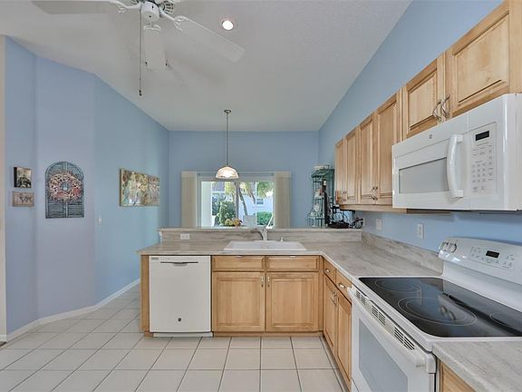 5th image of 1804 Nantucket Dr #142