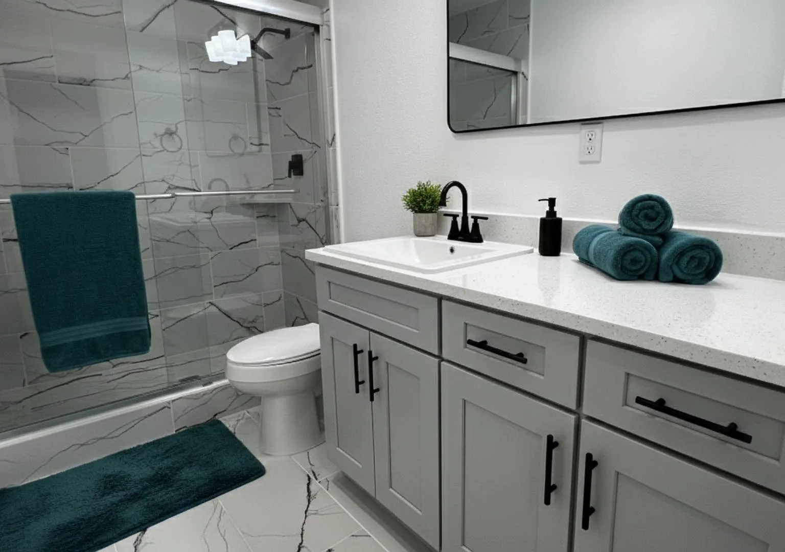 4 bed, 2.0 bath, 1200 sqft, $910 — Photo 2