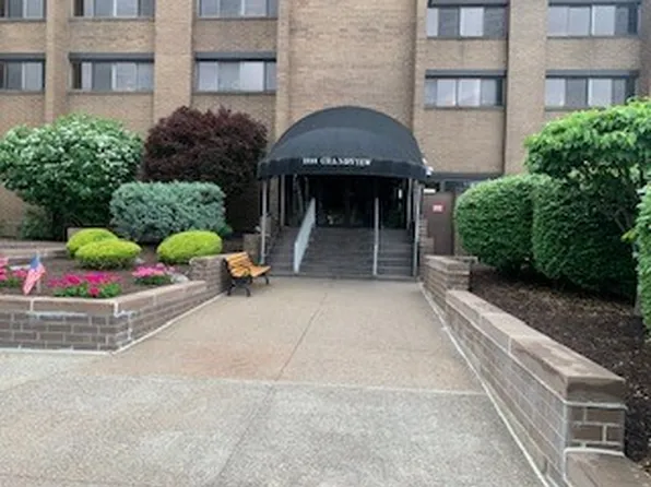 1000 Grandview Ave APT 401, Pittsburgh, PA 15211