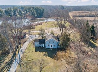 1013 W Garfield Rd, Aurora, OH 44202