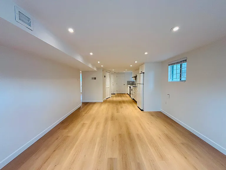1585 E 57th Ave #BASEMENT — Photo 4