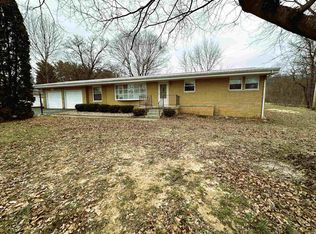 633 S Washington St, Bloomfield, IN 47424