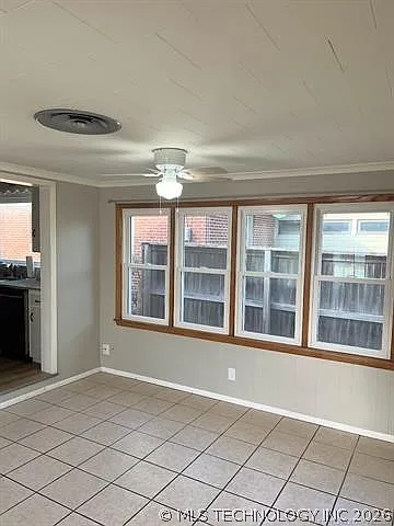 2673 S Sandusky Ave — Photo 21