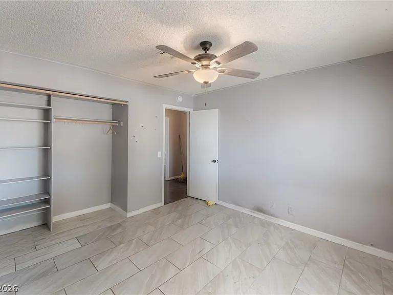 4268 Hampshire Cir — Photo 23