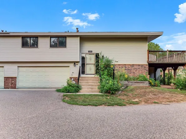 12093 71st Pl N, Maple Grove, MN 55369