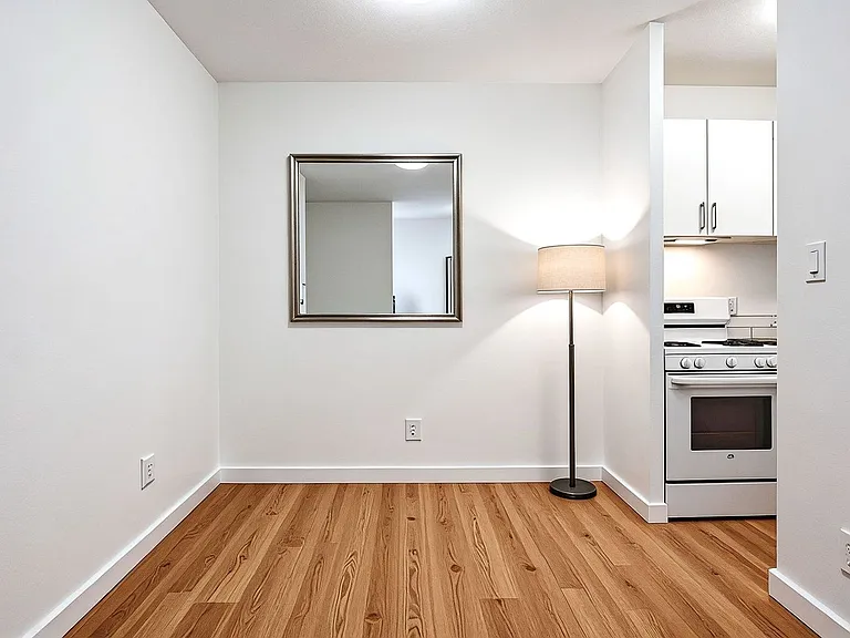 1221 Apartments — Photo 35