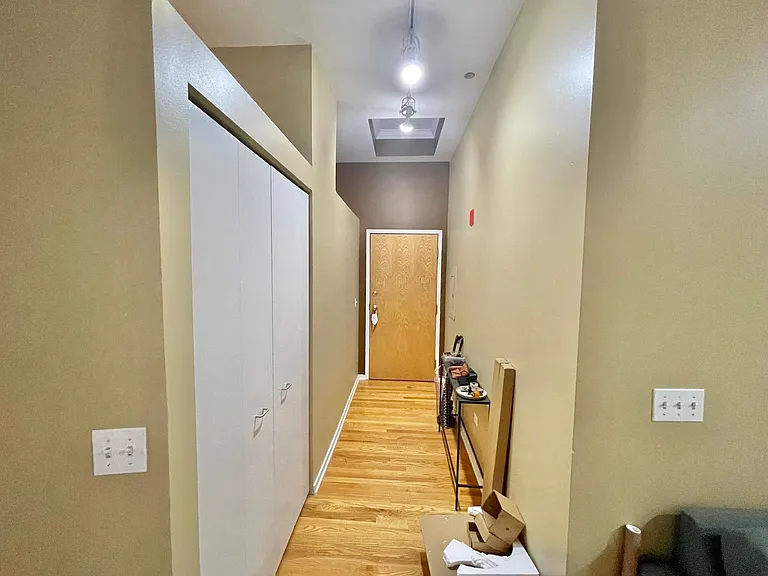 208 W Washington St #506 — Photo 1