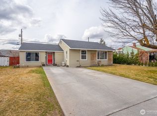 11 F St NE, Ephrata, WA 98823